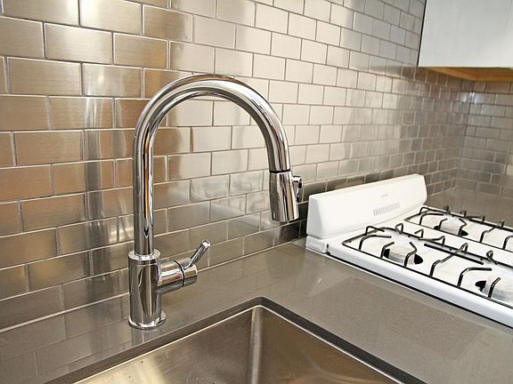 5th image of 1225 18th Ave APT 5