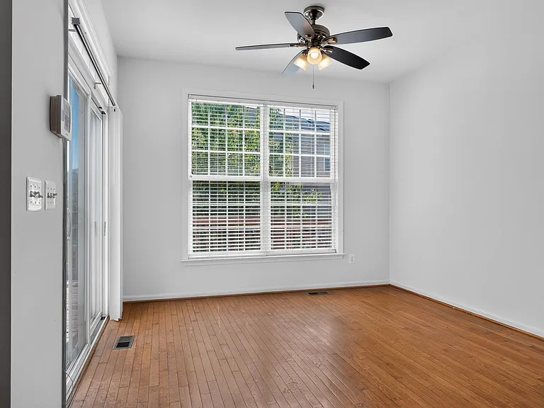 2347 Battery Hill Cir — Photo 13