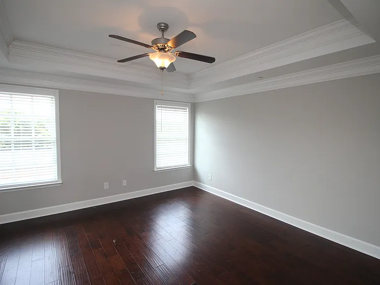 1031 Westhaven Blvd — Photo 11