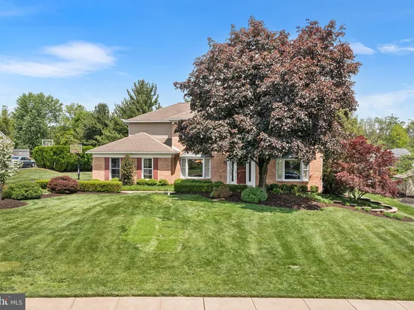 1138 Scobee Dr, Lansdale, PA 19446