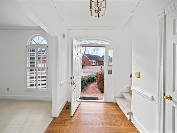 2nd image of 3191 Palisades Ct SE