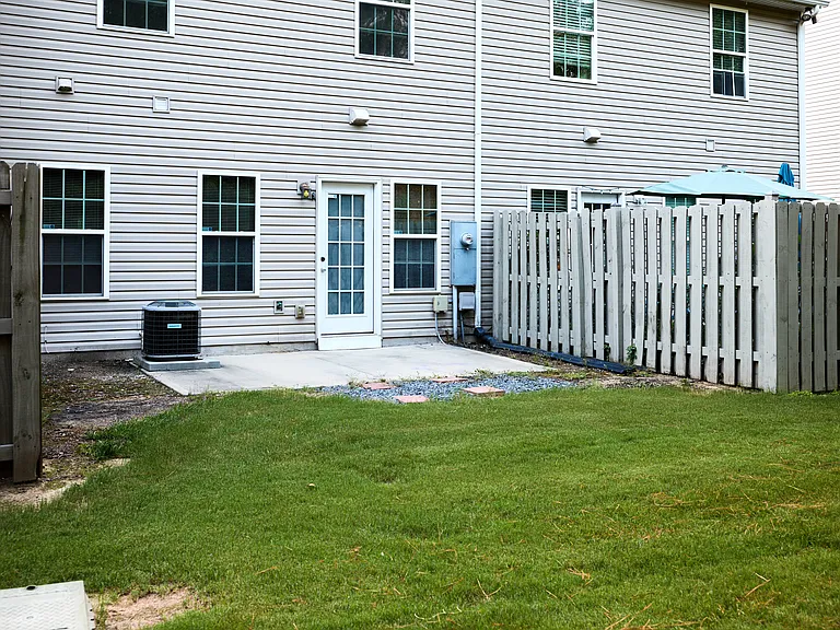 457 Woodbark Ct — Photo 23
