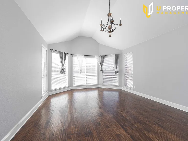 1687 Sandstone Dr — Photo 26