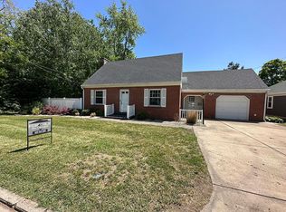 733 E Main St, Ottawa, IL 61350