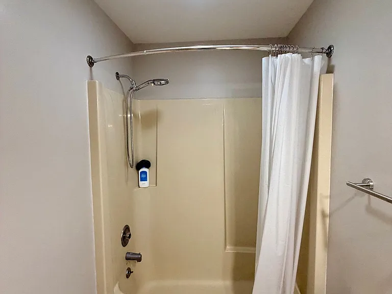 684 Steinman Ct — Photo 29
