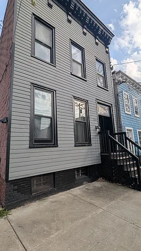 136 Dove St #2 Photo 1