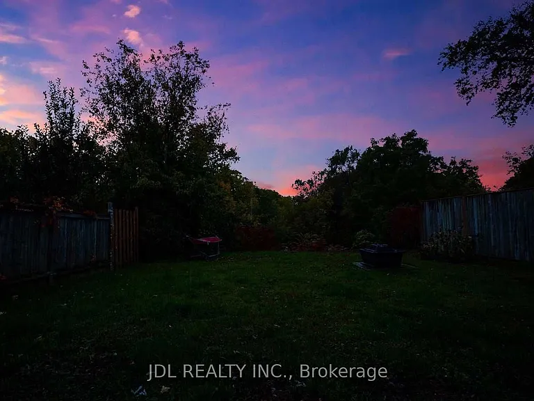 226 Lorindale Dr #LOWER — Photo 18