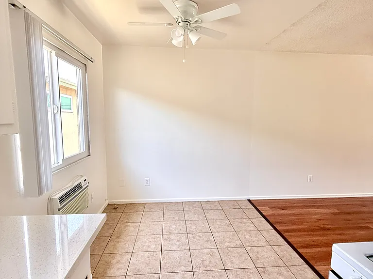 8750 Woodman Ave #21 — Photo 3