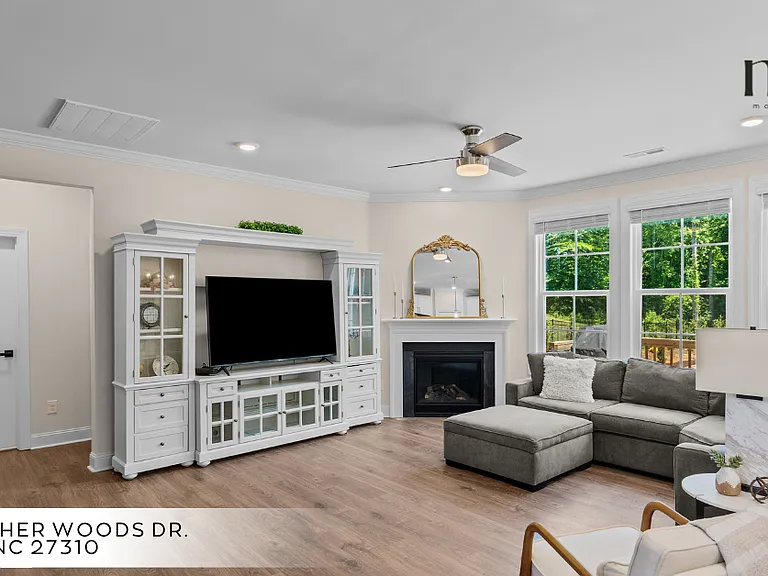 4660 Thatcher Woods Dr — Photo 23