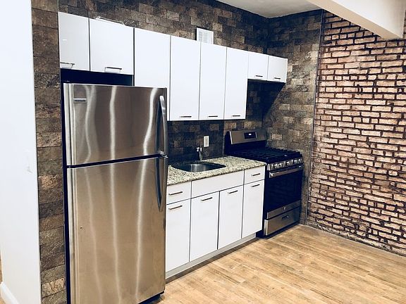 3rd image of 615 Marcy Ave Ste 1