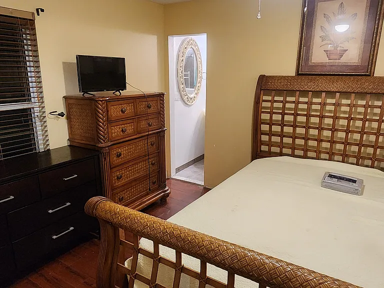 10124 Stanton Ct — Photo 3