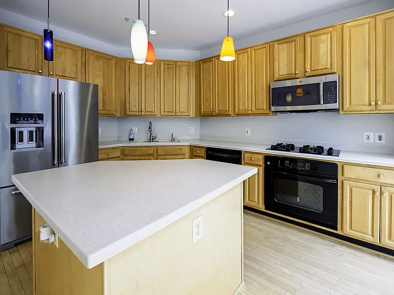 1156 Regal Oak Dr — Photo 22