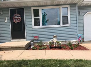 985 Lum Ave, Waterloo, WI 53594