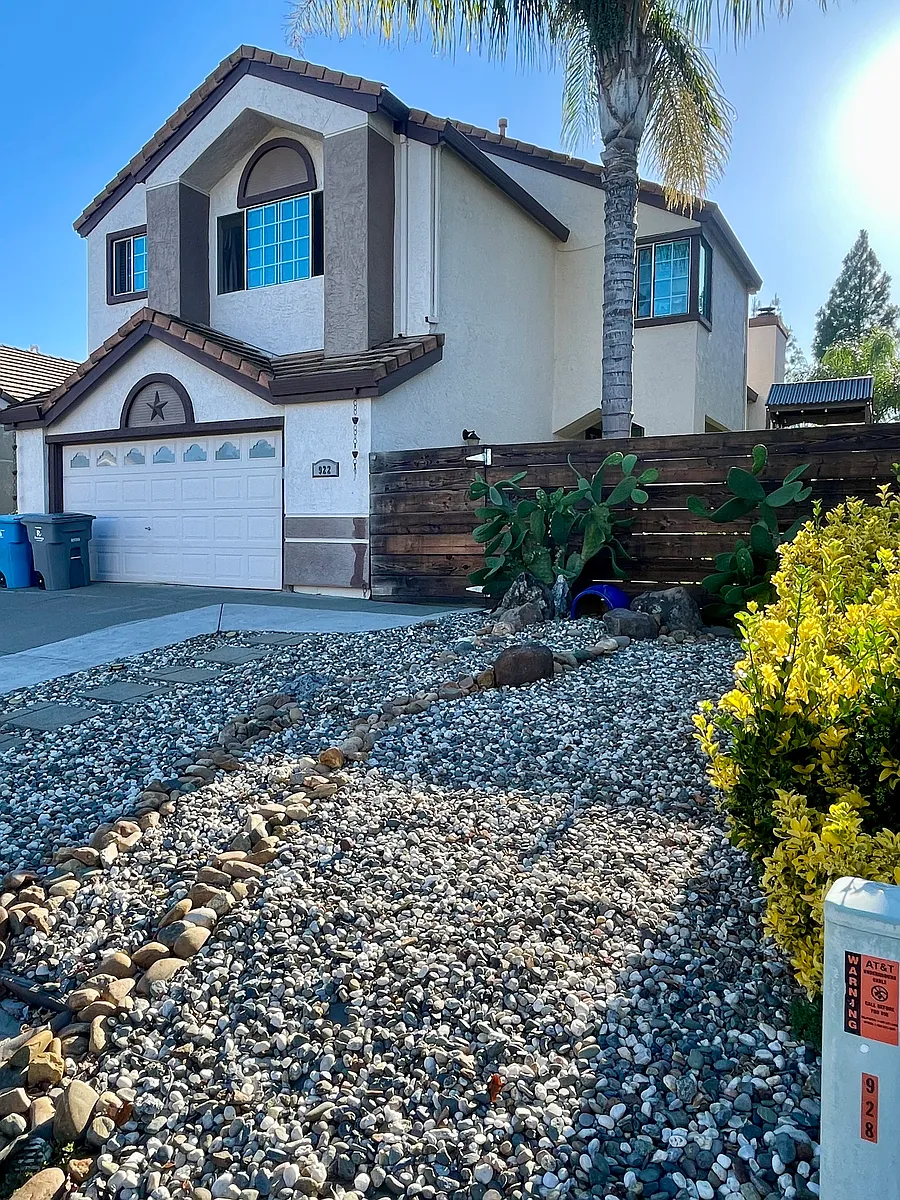 Building Photo - 922 Clifton Ct