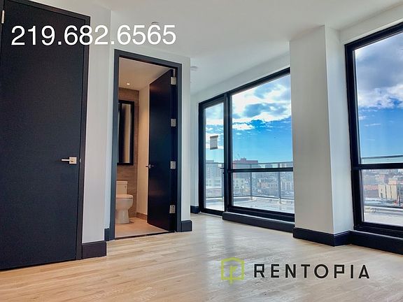3rd image of 1134 Fulton St #513
