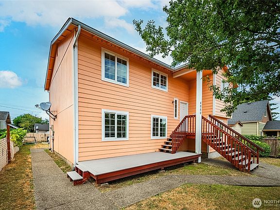 3rd image of 4060 E Spokane Street