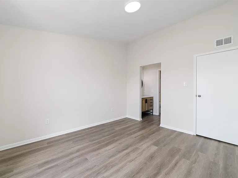 3770 Lovers Wood Ln #709 — Photo 18