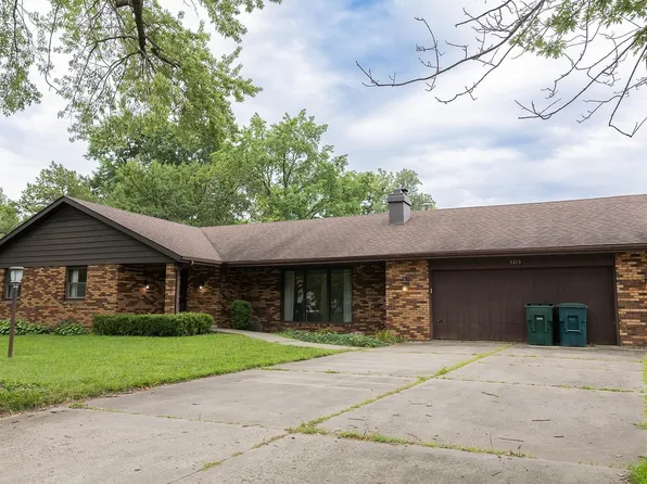 3213 W Twickingham Dr, Muncie, IN 47304
