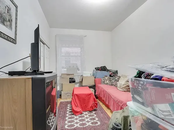 45 Central Park North image 9 of 10