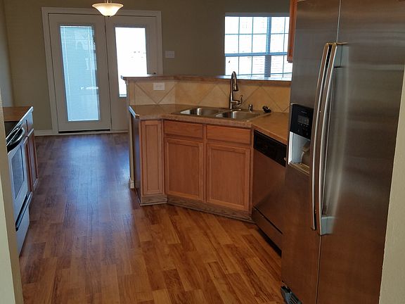 4th image of 2420 Gabriel Dr