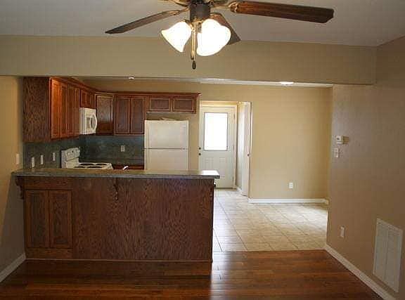 4th image of 1314 N College St #1314