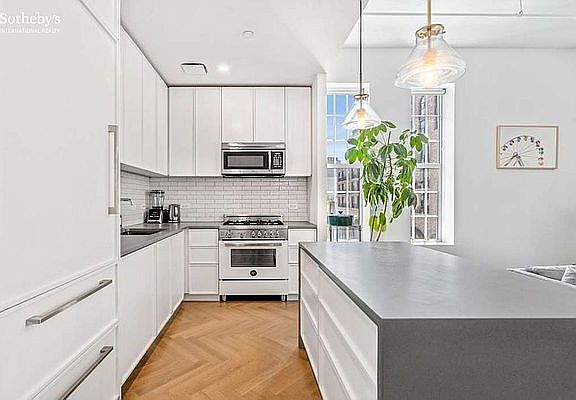 3rd image of 184 Kent Ave APT A415