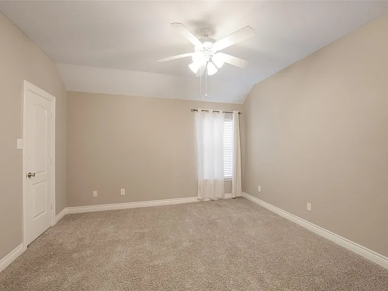 13715 Cypresswood Crossing Blvd — Photo 38