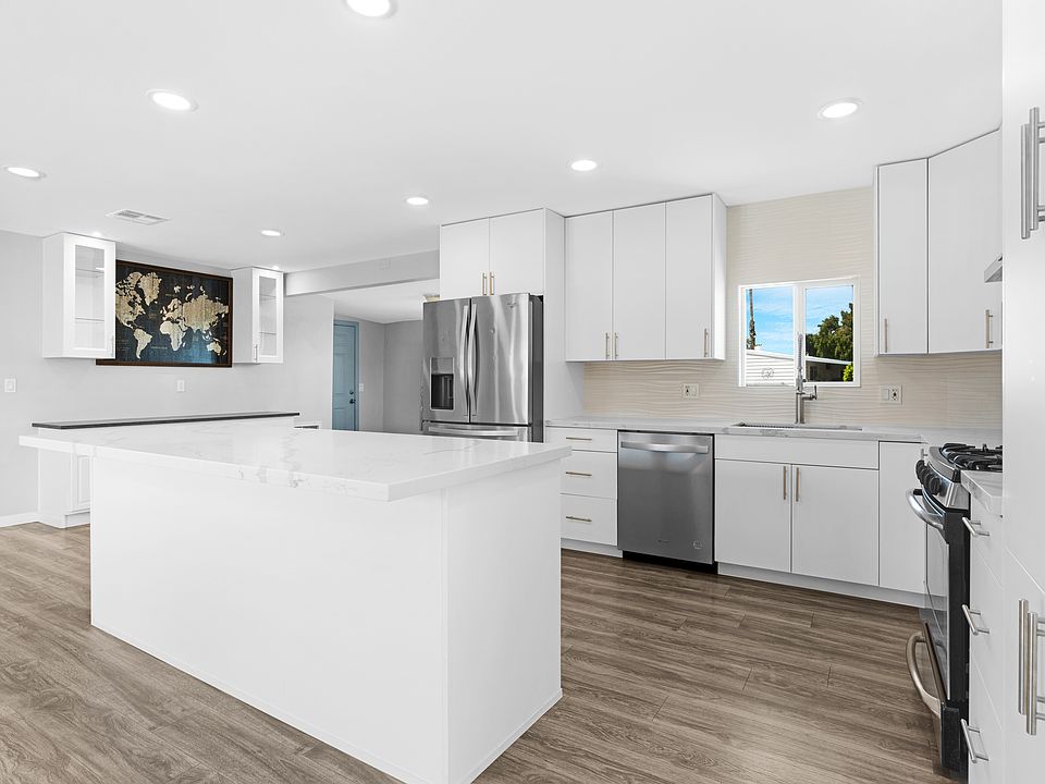 1st image of 9229 E Cactus Ln S