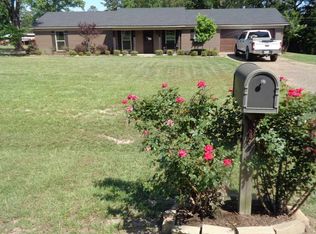 320 Meadowview Rd, Longview, TX 75604