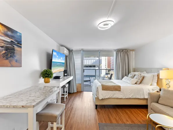 445 Seaside Ave APT 705, Honolulu, HI 96815