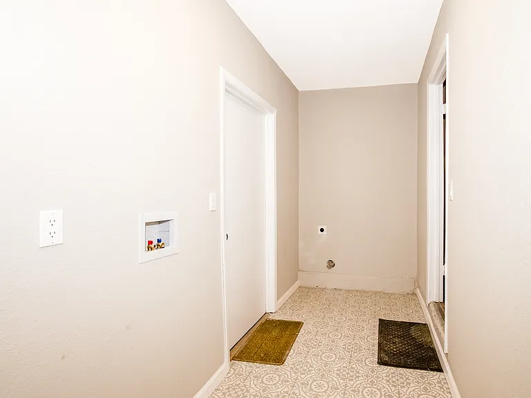 509 Church St — Photo 10