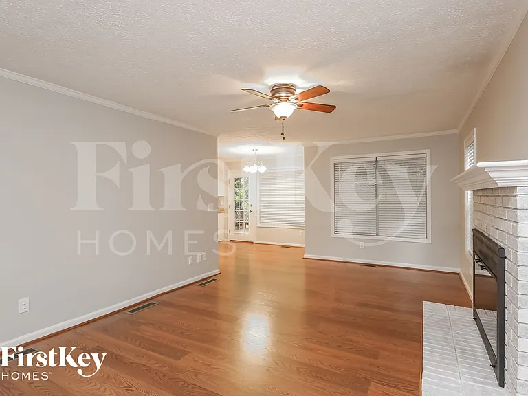 4060 Mark Todd Ct — Photo 5