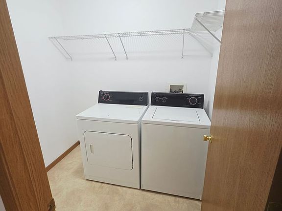 5th image of 1909 Kyle Ln NW #11