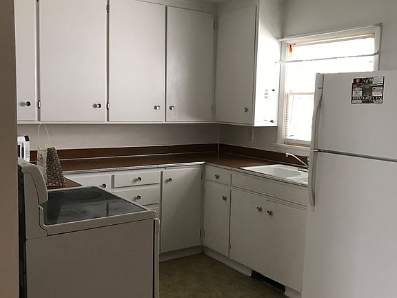 3rd image of 500 E Spruce St