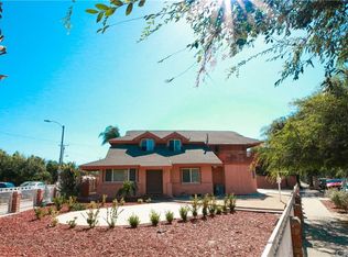 947 Park Ln, Corona, CA 92879