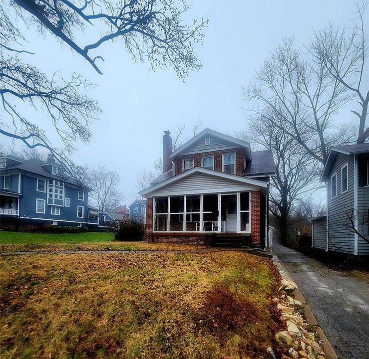 1st image of 638 Fairview Ave