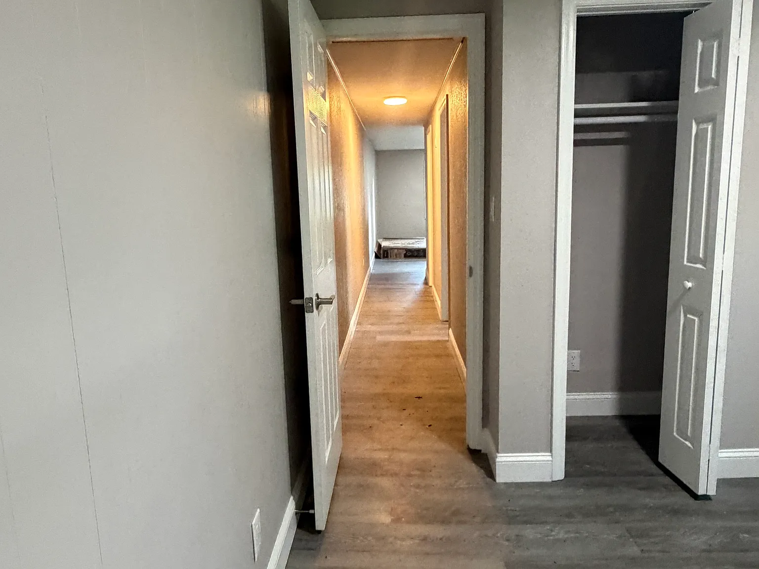 2 bed, $1,300 — Photo 2