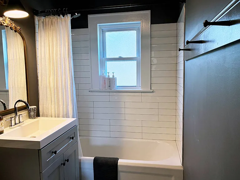 52 Newtown Rd — Photo 10