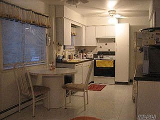 3rd image of 159 Fordham Ave