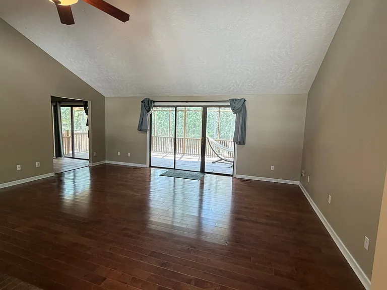 332 Quail Holw — Photo 4