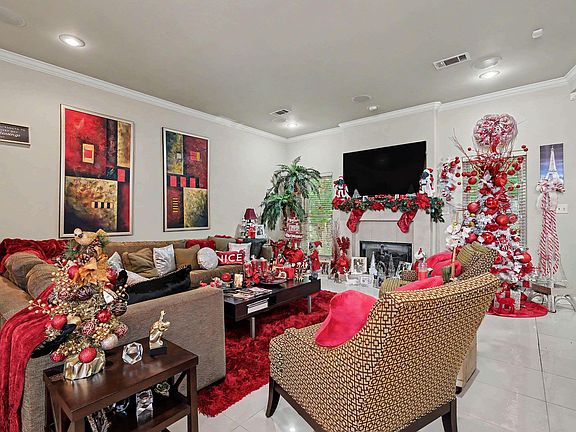 5th image of 12 Kanis Creek Pl