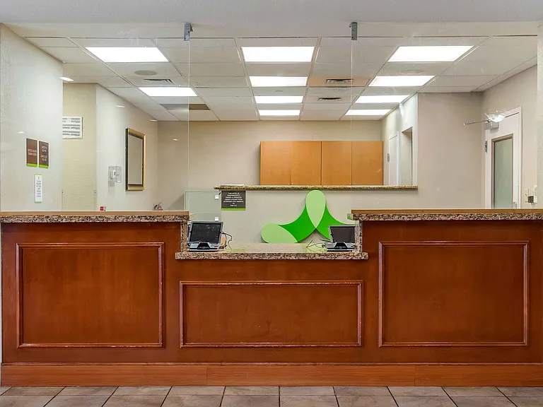 Lobby and Guest Check-in