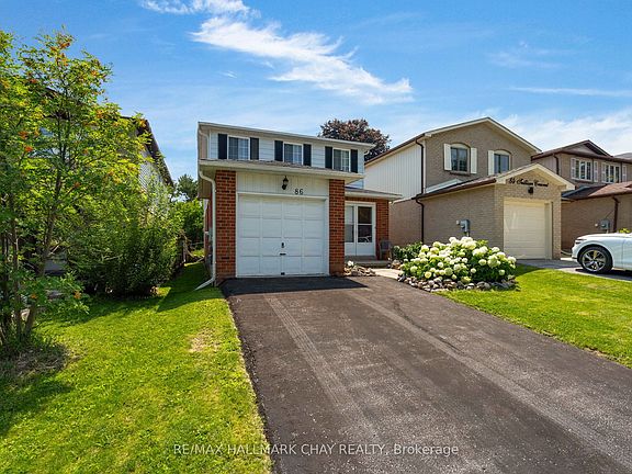3rd image of 86 Trillium Cres