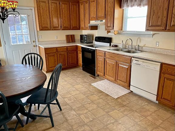 2nd image of 4940 Buena Vista Pike