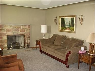 2nd image of 98 Rosary Dr