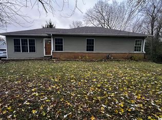 1N571 Evergreen Ave, Glen Ellyn, IL 60137