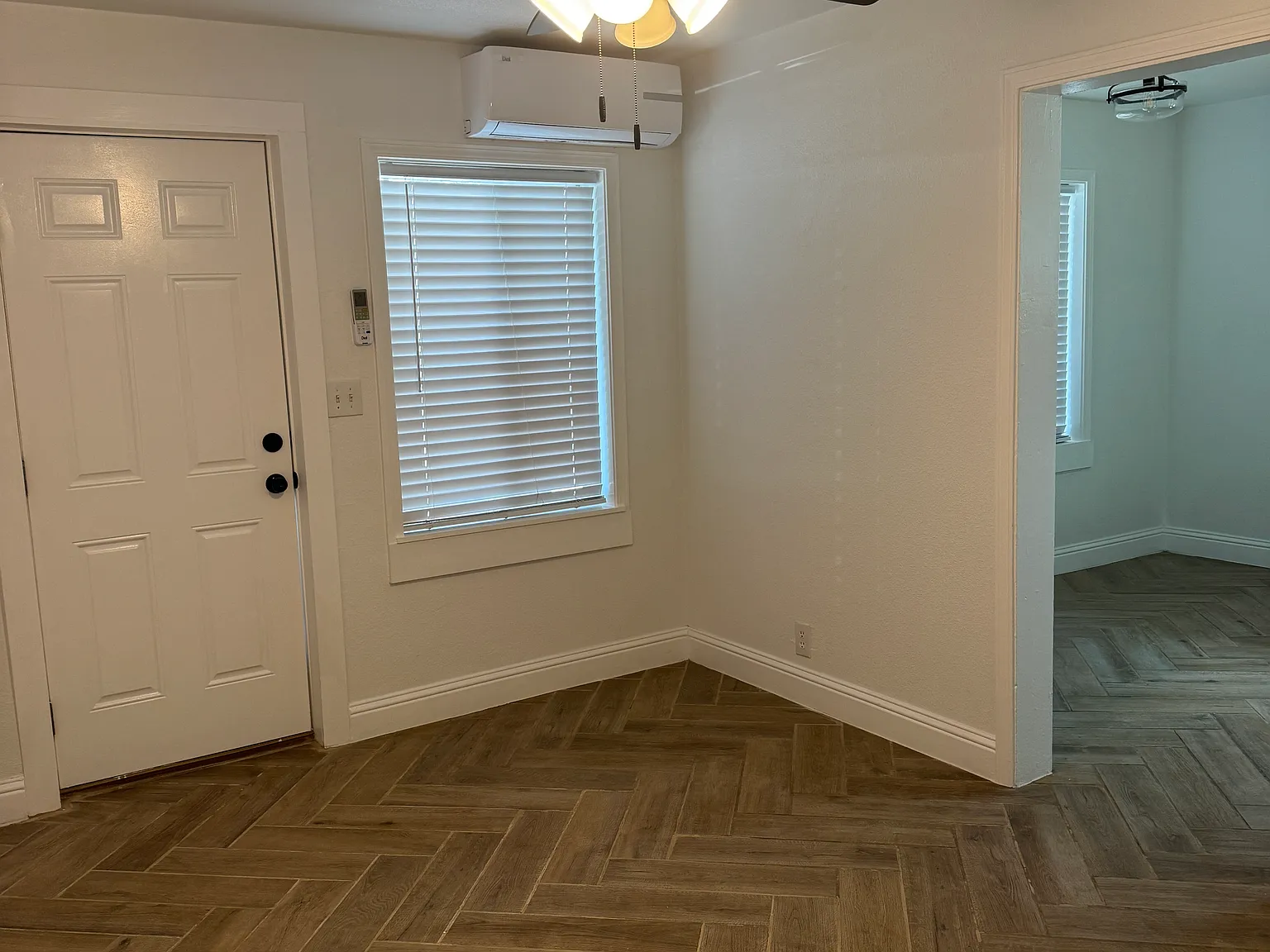 1 bed, 650 sqft, $1,350 — Photo 4