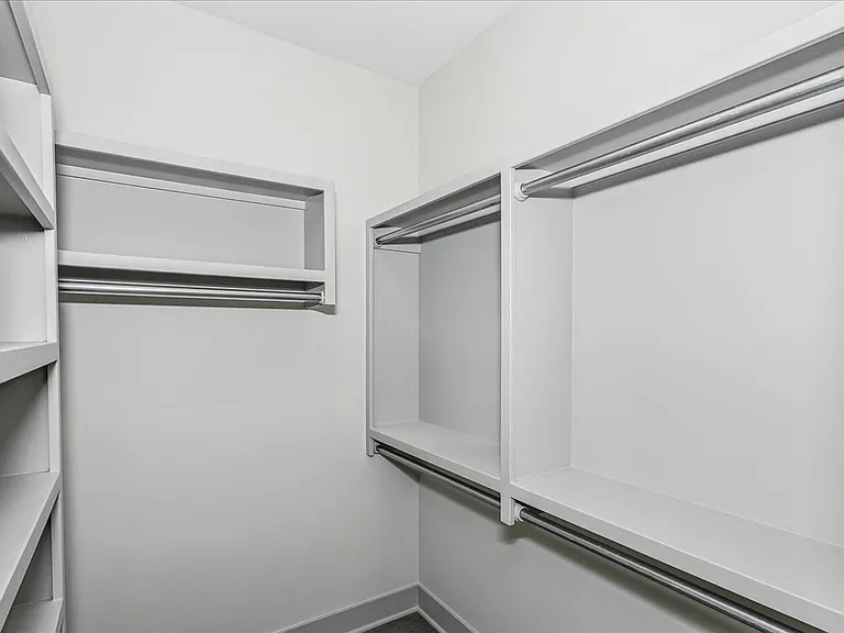 2945 S Bunker Hill Dr #100 — Photo 16