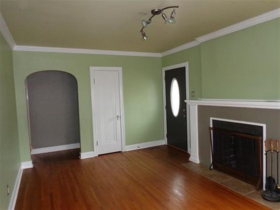 2nd image of 901 S 22nd St