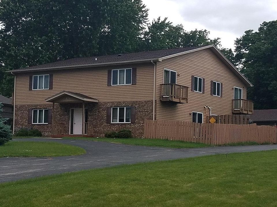 1st image of 126 Oakridge Ct #3